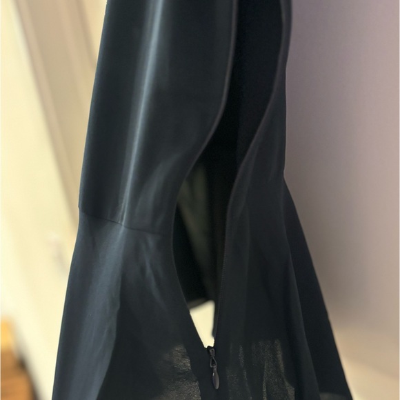 BANANA REPUBLIC Peplum Crepe Blouse - Picture 4 of 6